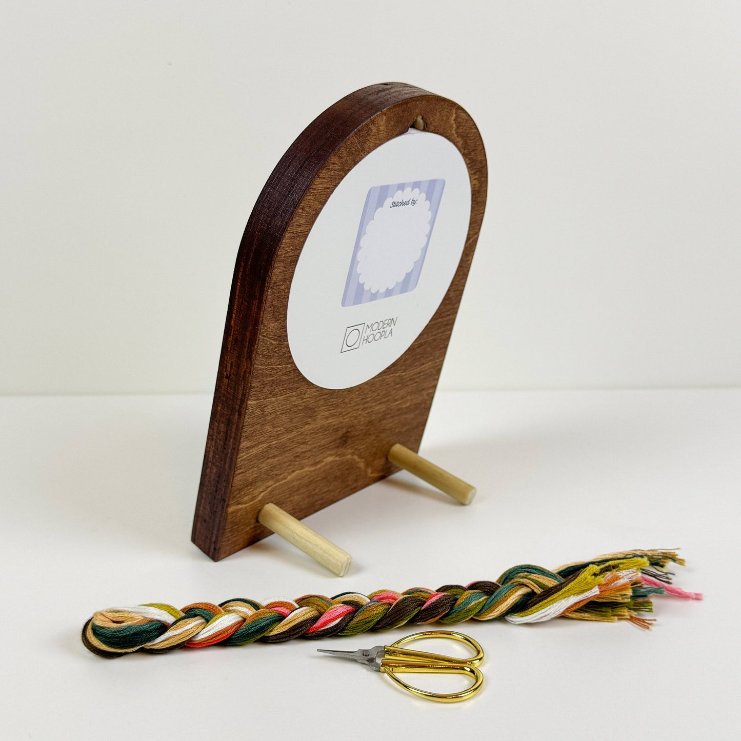 NDLPT: Arch Frames for Needlepoint 4" Rounds: Mixed Set of Finishes
