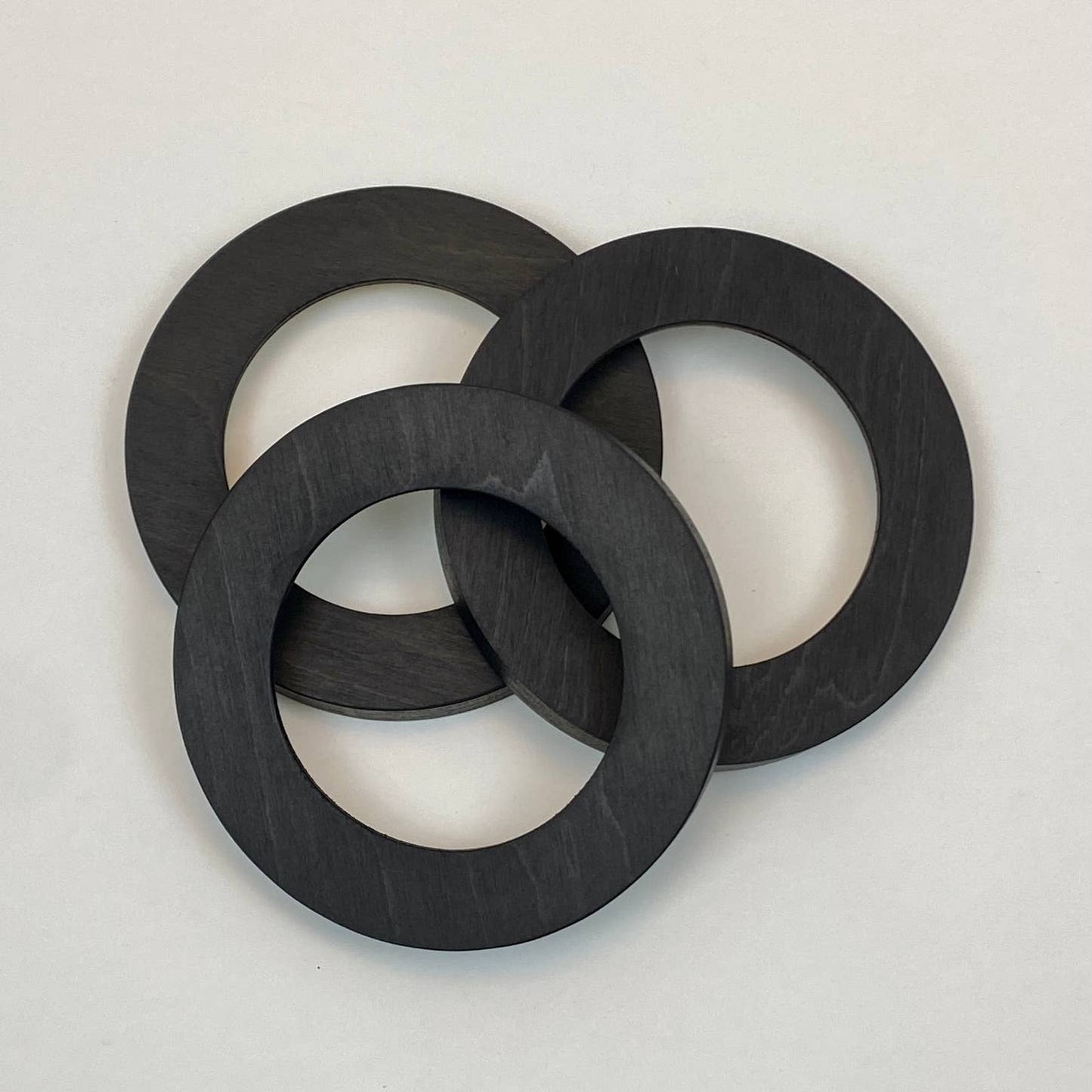 Modern Embroidery Hoop Frame for 4" Hoops: Caramel / Circle