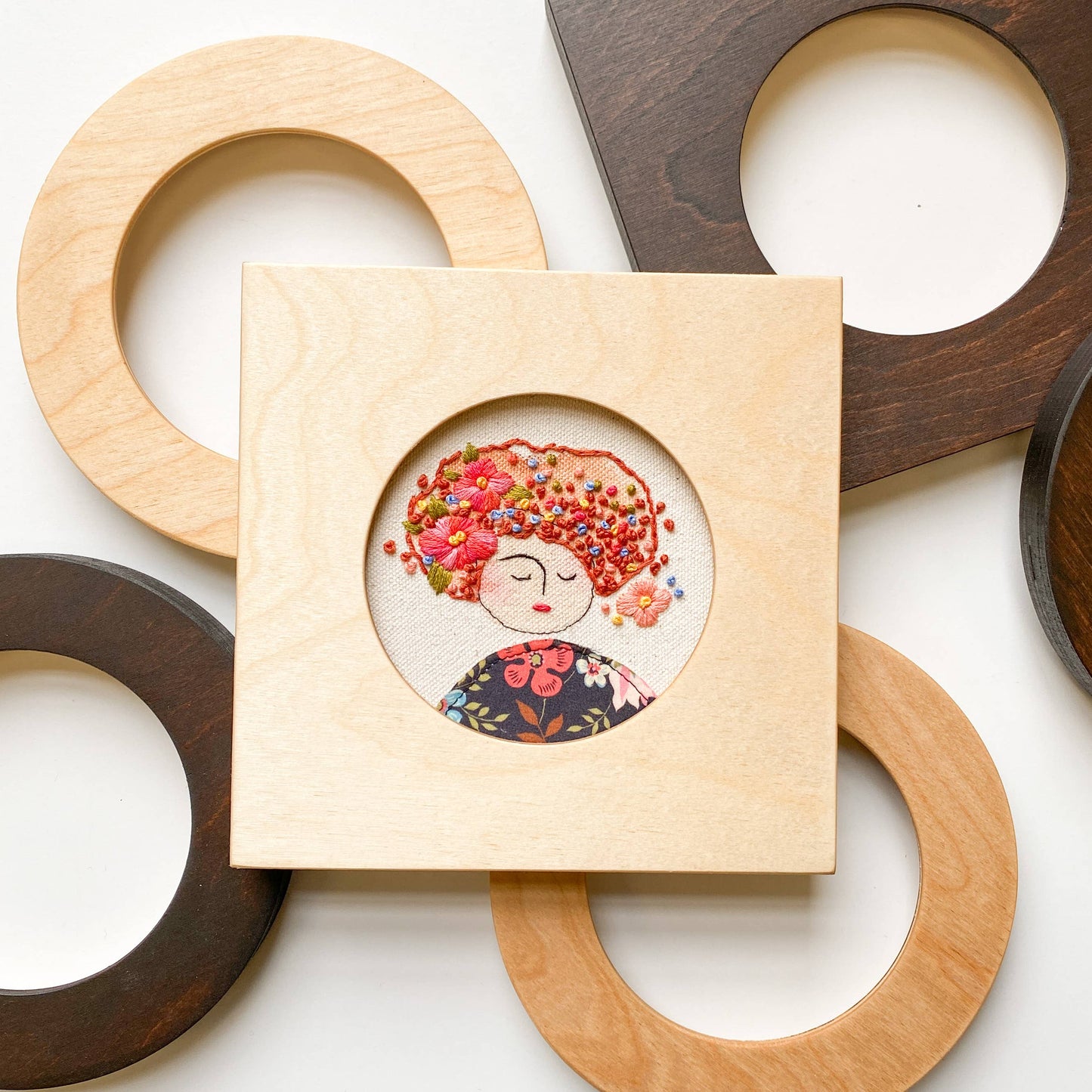 Modern Embroidery Hoop Frame for 4" Hoops: Black Stain / Square