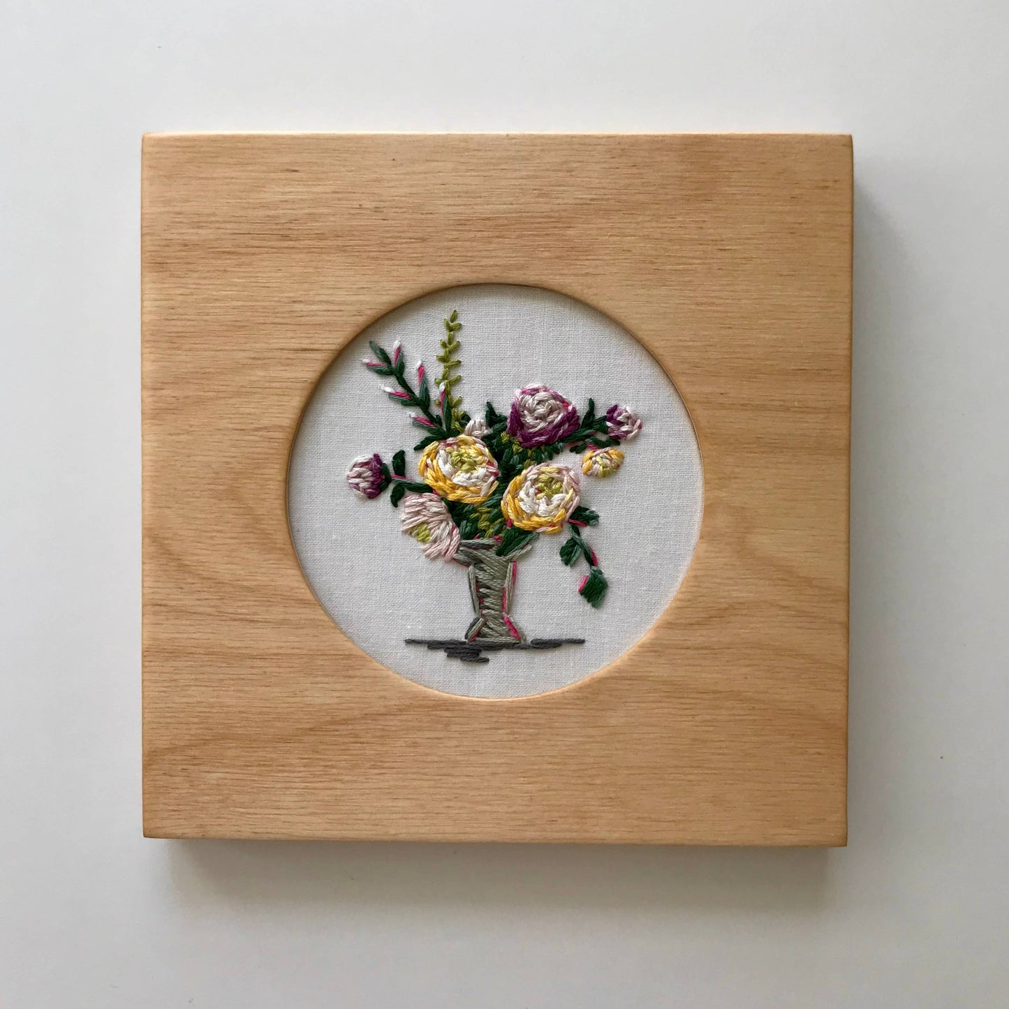 Modern Embroidery Hoop Frame for 4" Hoops: Natural / Square