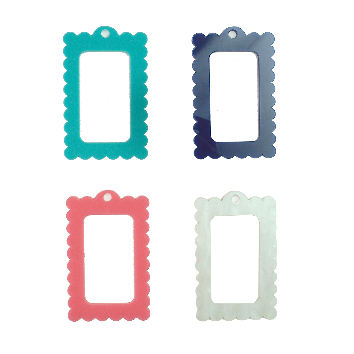 Bag Tag: Small Scallop Rectangle: Pearl White